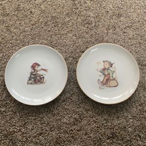MJ Hummel Plates